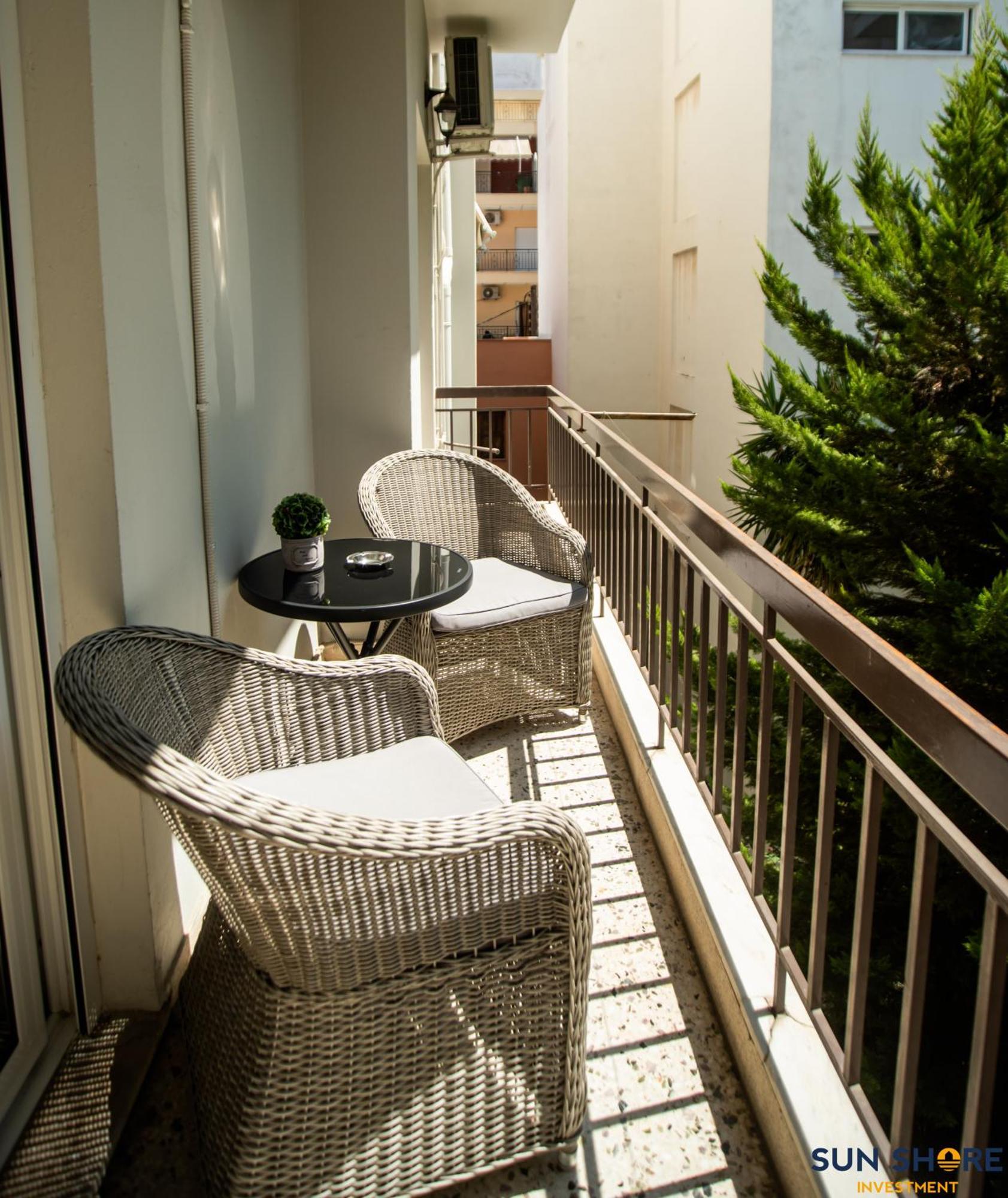 Explore Greece From Comfortable City Centre Apartment Chalkida Exterior foto